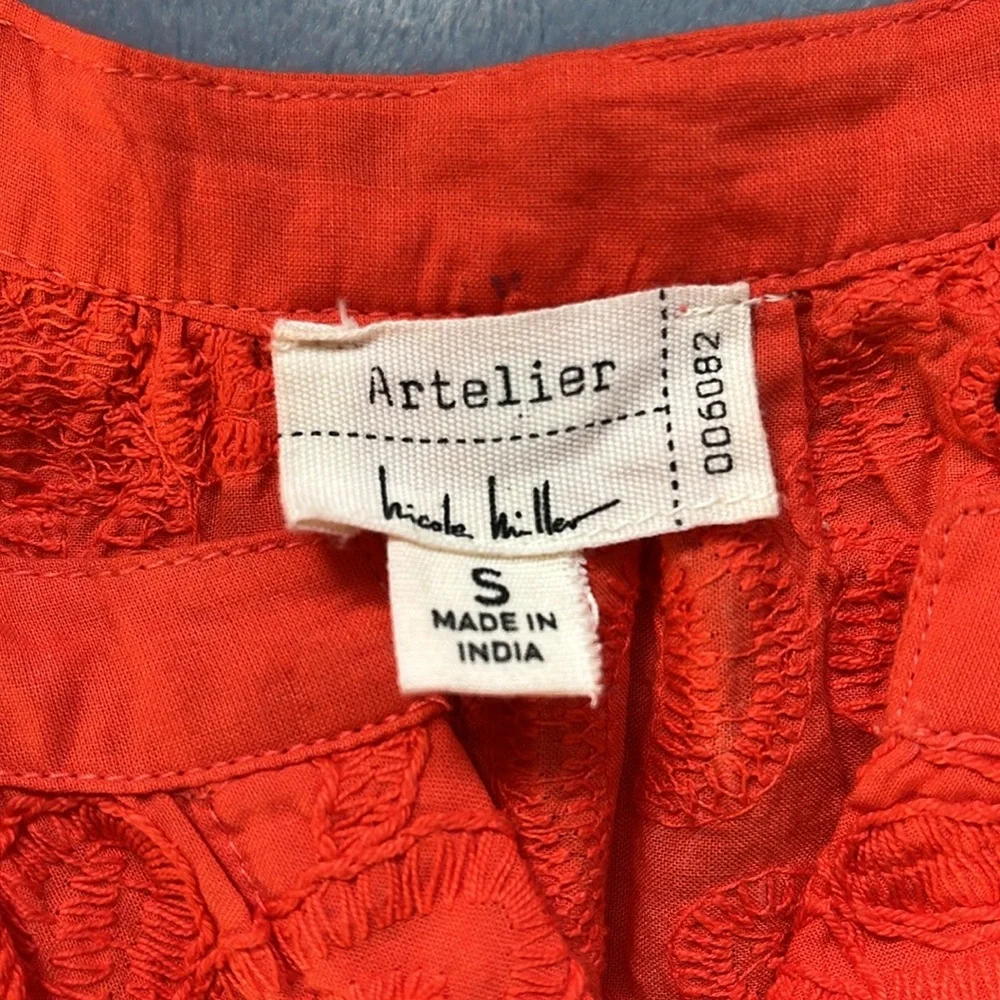 Nicole Miller Eyelet Shortsleeve Women's Top - Picture 2 of 7